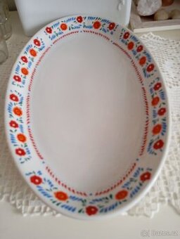 Retro oválný talíř značený