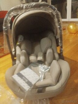 Zcela nová autosedačka Nuna Aace Flex – nikdy nepoužitá