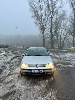 Volkswagen golf 4 1.6 74KW 1999