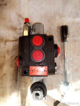 Hydraulický rozvaděč