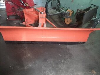 Prodám hydraulický naklápěcí radnici.