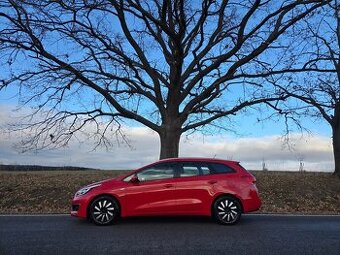 KIA CEED COMBI - KUP ČR - NAFTA - UDRŽOVANÝ - 2016 - 1