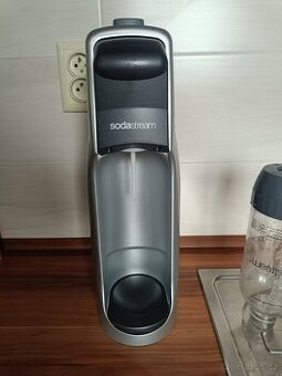 Sodastream, plně funkční včetně plné bombičky