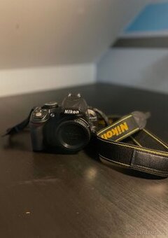TOP startovací SET: Nikon D3100 + 3 objektivy, blesk, brašna
