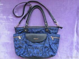 DESIGUAL 3x KABELKA, 2x ŠÁTEK, 1x PŘÍVĚŠEK a RŮZNÉ ZN. VĚCI