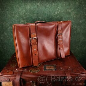 Kožený kufr s popruhy - 1