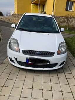 Prodám Ford fiestu, 1,3i, r.v.2008