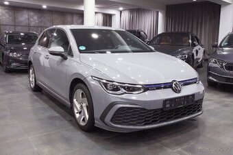 VW Golf 8 GTE 1.4 TSI Hybrid 150kW DSG - záruka Autodraft