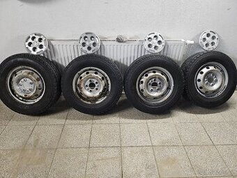 Peugeot Boxer 215/70 15C letní