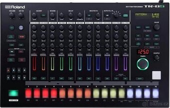 Roland TR-8S Rhythm Performer – 13 000 Kč