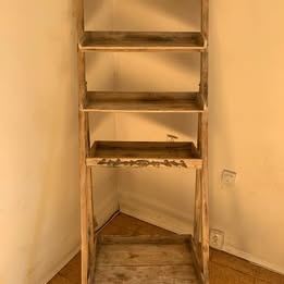 Květinová policová stěna - 1