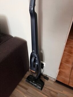 Tyčový vysavač elektrolux