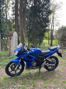 Honda cbr 125r