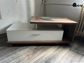 TV stolek