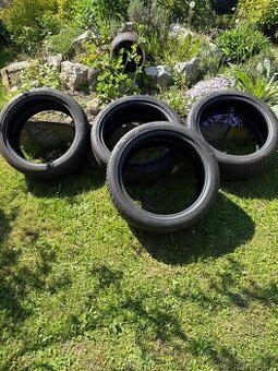 Vredestein Ultrac Satin 235/40 R18 95Y 4ks letní pneumatiky
