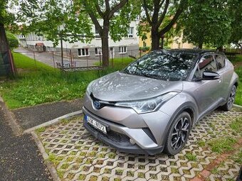 C-HR 1.8 hybrid automat, první majitel a koupeno CZ 2018