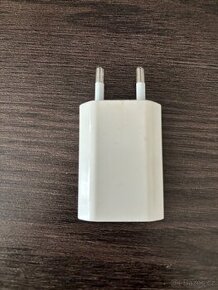 Apple nabíječka