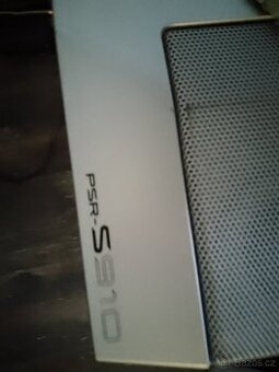 Yamaha PSR S 910