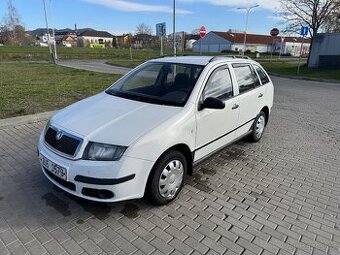 Škoda Fabia 1,4i 55kW, vozidlo MINISTERSTVA VNITRA