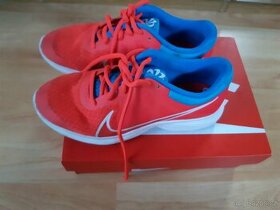 NIKE-juniorská obuv-vel. 35,5 - 1