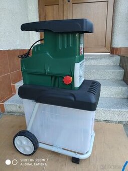 Prodám elektrický Válcový drtič MR.Garden-2800 W...