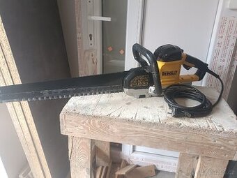 DeWALT Alligator DWE398-SQ
