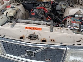 Volvo 240 karburátor