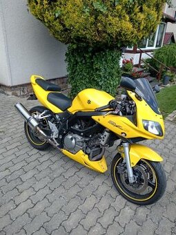 Suzuki SV650S