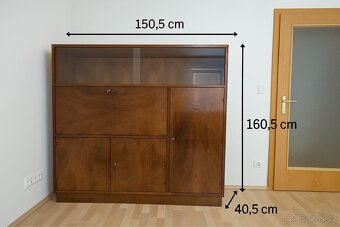 starozitna komoda