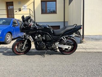 Yamaha fzs fazer 600