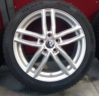 17"-HEZKÁ ZIMNÍ OBUTÁ ALU KOLA 5x112 VW GOLF-7