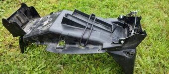 Podsedlový plast na Hondu VTR 1000f