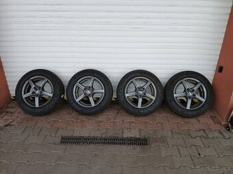 FIAT TIPO sada kol s pneu