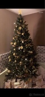 vanocni strom umely
