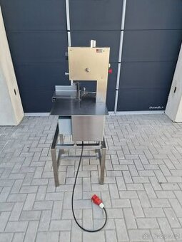 Pásová pila, včetně stojanu a pásů