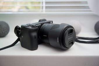 Sony A6600 + objektiv Sony 18–135 mm OSS