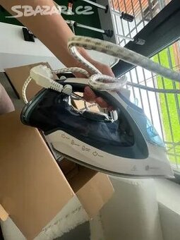 Napařovací žehlička