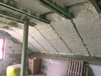 Pěnová i foukaná izolace Supafil anhydritový potěr