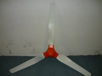 Větrná  elektrárna 800 Wat 12 - 24 Volt + regulátor