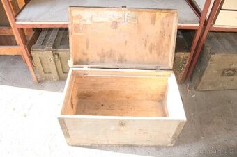 Vojenská dřevěná bedna 80x45x45 cm