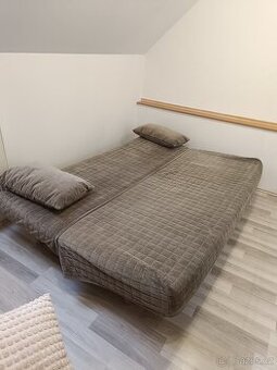 Pohovka rozkládací s úložným prostorem