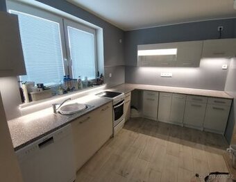 Kuchyňská linka a spotřebiče - 1