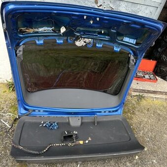 Kufrove dveře Škoda Octavia III 3