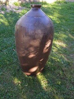 Stará kameninová nadoba