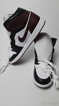 Nike Air Jordan 1 mid se  44,5eu