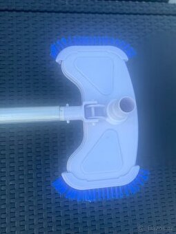 Prodáme vysávací hlavu OCEAN VAC s tyčí Mountfield