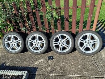 Zimní sada Hyundai Coupé 215/45 R17