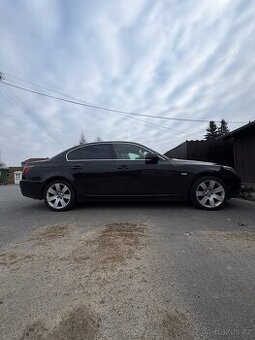 BMW E60 525xi | manuál | xDrive | NA DÍLY