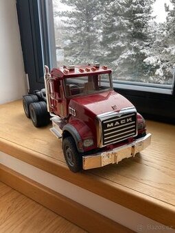 BRUDER nákladní auta