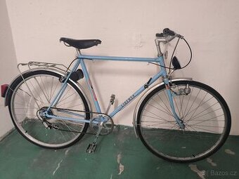 Krásné silniční kolo Liberta po renovaci